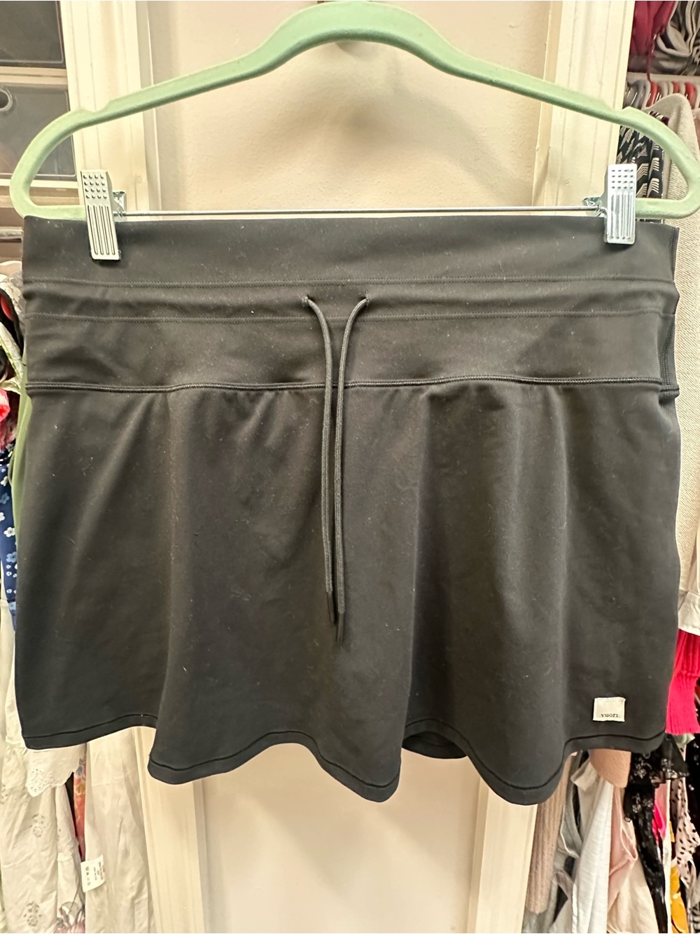 Vuori Women’s Black Athletic Skort with Drawstring Waist